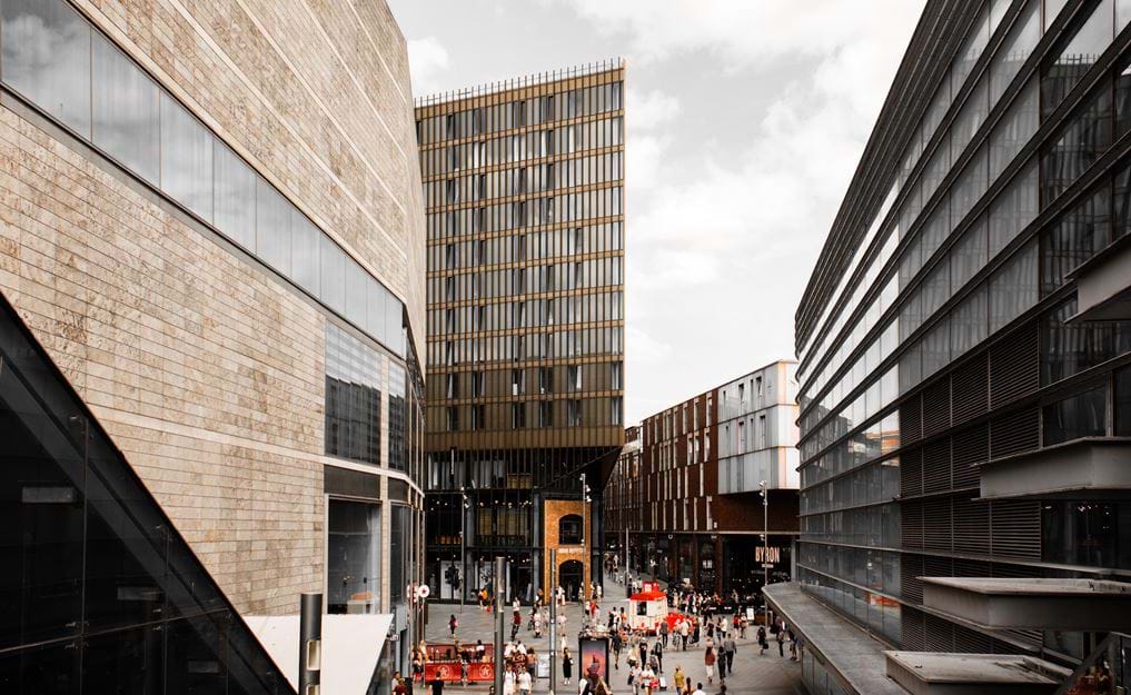 YOUR<br>NEIGHBOUrHOOD: Liverpool one